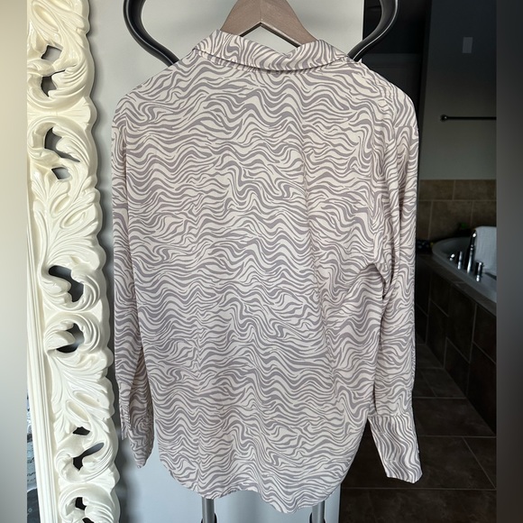 Abercrombie & Fitch Blouse - Picture 3 of 3